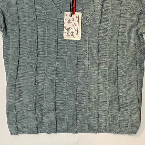 Hippie Rose V-neck Sunset Clay & Crystal Sage Ribbed Sweaters Bundle of two NWT - Picture 15 of 16